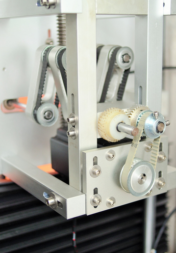 Etikettiermaschine für Schrumpfschläuche mit Kappe und Körperdichtung mit zwei Köpfen