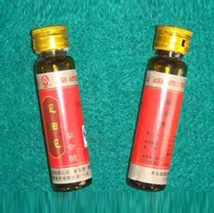 Etikettiermaschine für Weinflaschenfläschchen Vollautomatisch 220 V 2 kW Einfache Bedienung