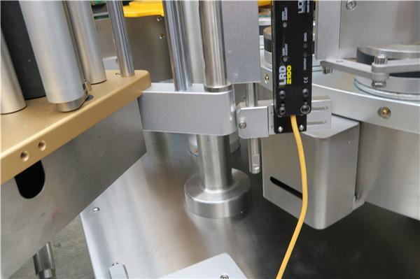 Hochgeschwindigkeits-Rotationsaufkleber-Etikettiermaschine mit Füllmaschinenoptionsgürtel