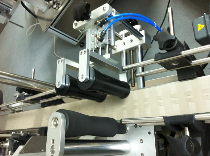 Glasflasche Selbstklebende Aufkleber-Etikettiermaschine, Glasgefäß-Etikettiermaschine