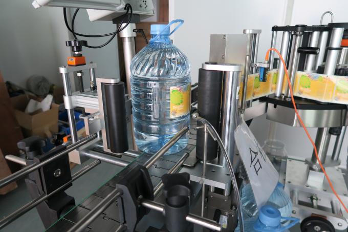 5L Trinkwasser-Rundflaschen-Aufkleber-Etikettiermaschine, selbstklebende Etiketten-Klebemaschine