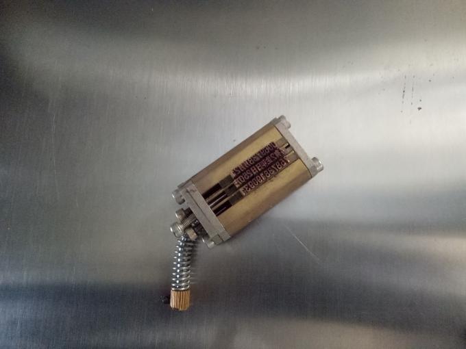 Kundenspezifische Drei- oder Doppelseiten-Aufkleber-Beschriftungsmaschine mit Codiermaschine