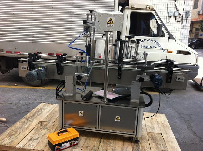 Hochpräzise Dual-Label-Etikettenmaschine für runde Flaschenaufkleber für Klebeetiketten