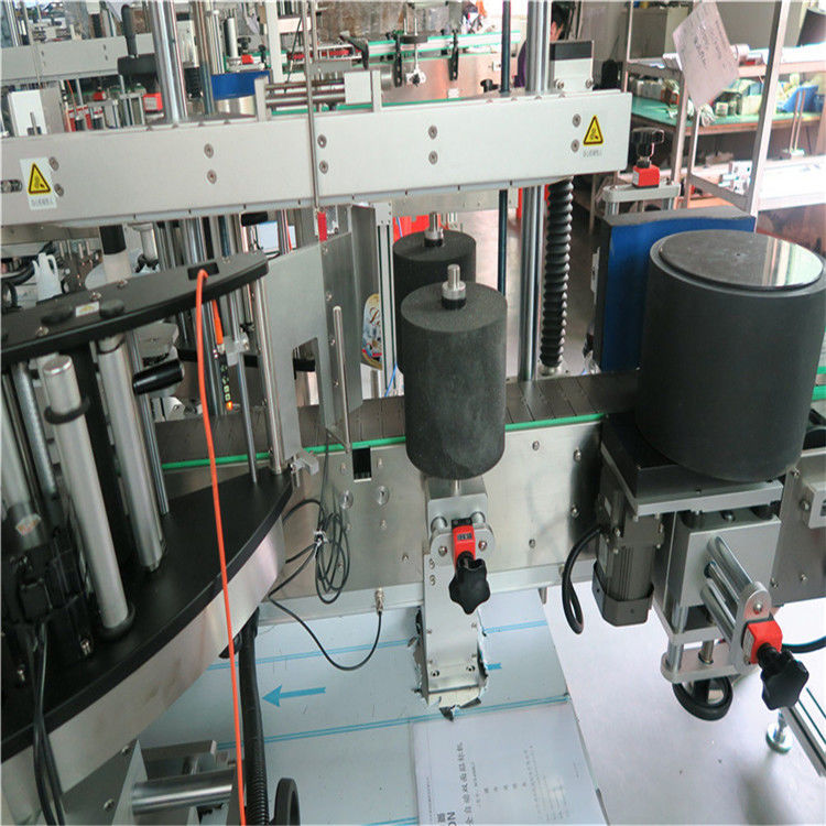 China Automatic Glass Bottle Labeling Machine Für Australien / Chile Weinglasflaschenlieferanten