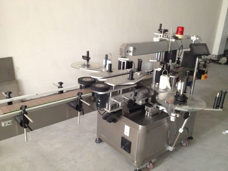 China Beer Bottle Doppelseitige Aufkleberetikettiermaschine, Lieferant für automatische Aufkleberetikettiermaschinen