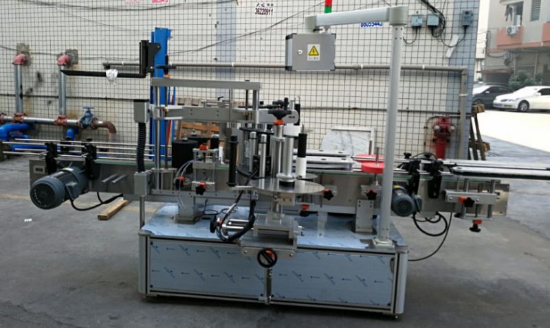 China Doppelseitenaufkleber Ellipsentrainer Ovale Flasche Automatische Etikettiermaschine 1200W Lieferant